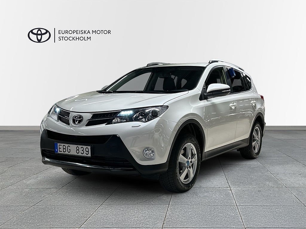 Toyota RAV4 2.0 M/D S ACTIVE STYLE / V-Hjul / Drag
