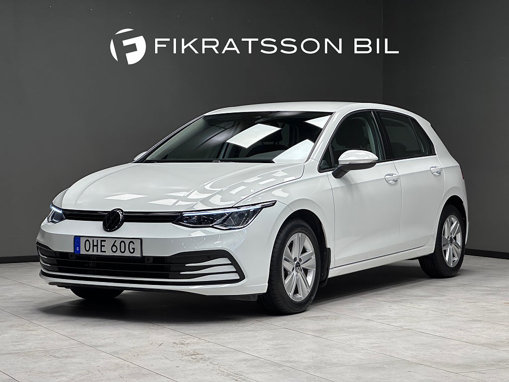 Volkswagen Golf 1.0 TSI OPF Base / Carplay / P-sensorer / 