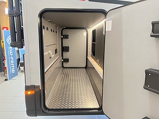 Husbil-halvintegrerad Dethleffs GLOBEBUS PERFORMANCE 4X4 T46 9 av 30