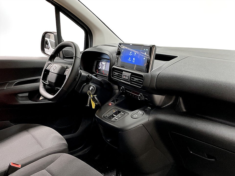Bild på Opel Combo 130hk Aut L1 - OMGÅENDE LEVERANS!