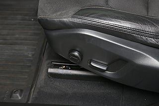 SUV Volvo XC60 13 av 28