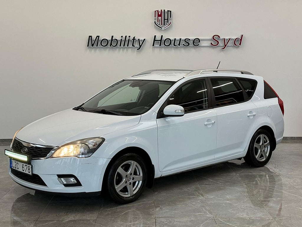 Kia Ceed cee'd_sw 1.6 CRDi ECO Euro 5 / 1 ÄGARE