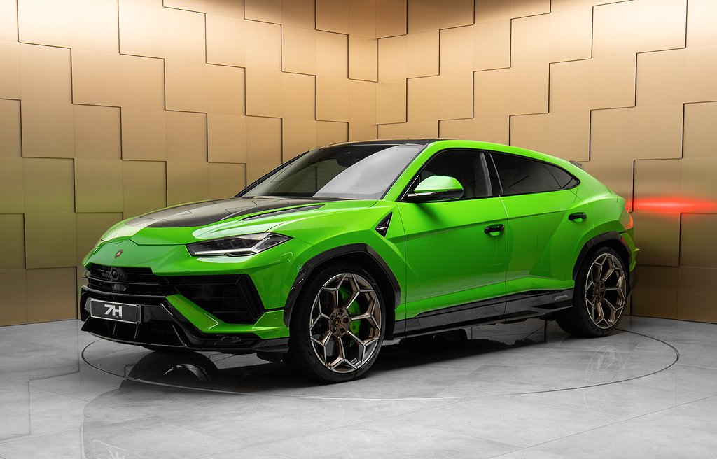 Lamborghini Urus Performante / B&O / 23" / Kolfiber / Massage