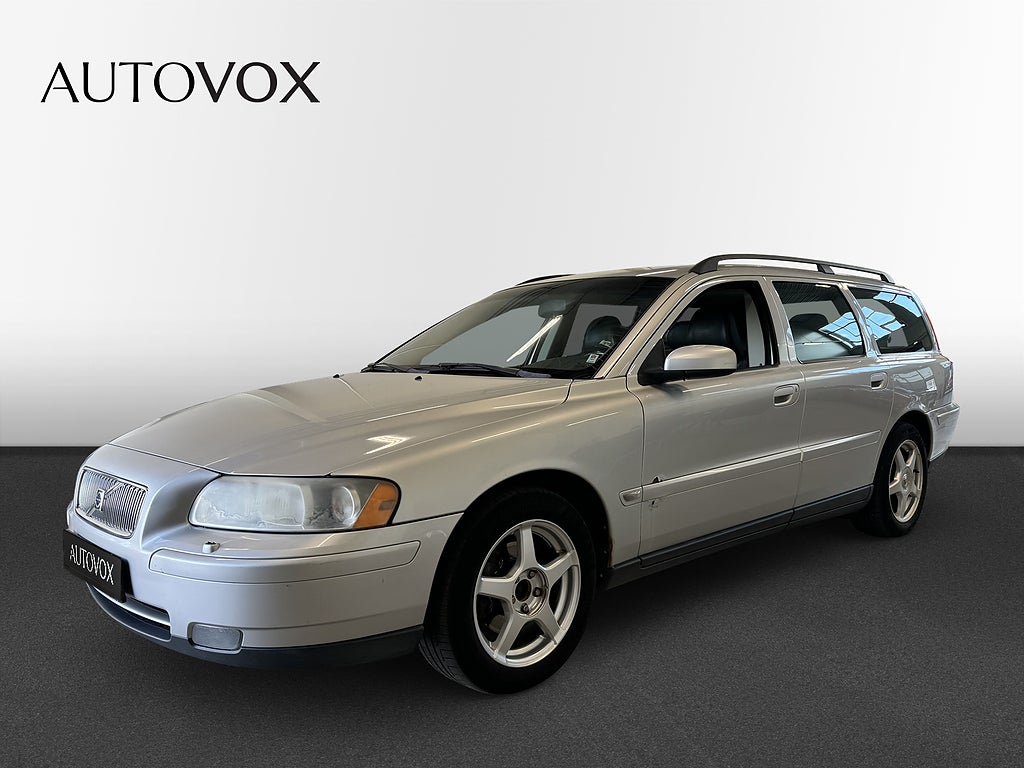 Volvo V70 2.4 Kinetic Drag| Farthållare| Fr endast 372kr/mån