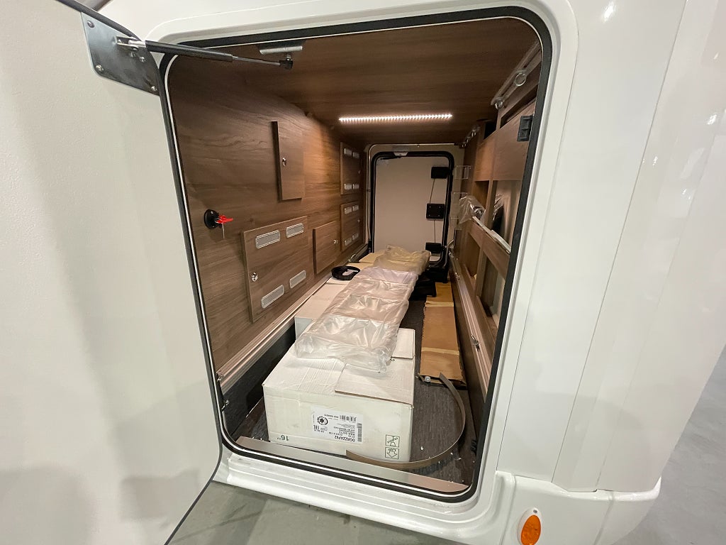 Kabe TMX 810 LGB /Cinderella/5 bältad/Mercedes 170hk/ALDE - Kabe