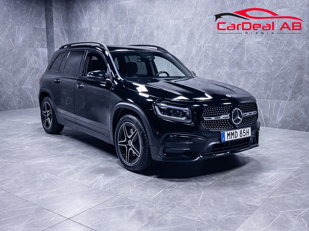 Mercedes-Benz GLB 220 d 4M AMG Line 7-Sits Widescreen Värmare 360 Ambient