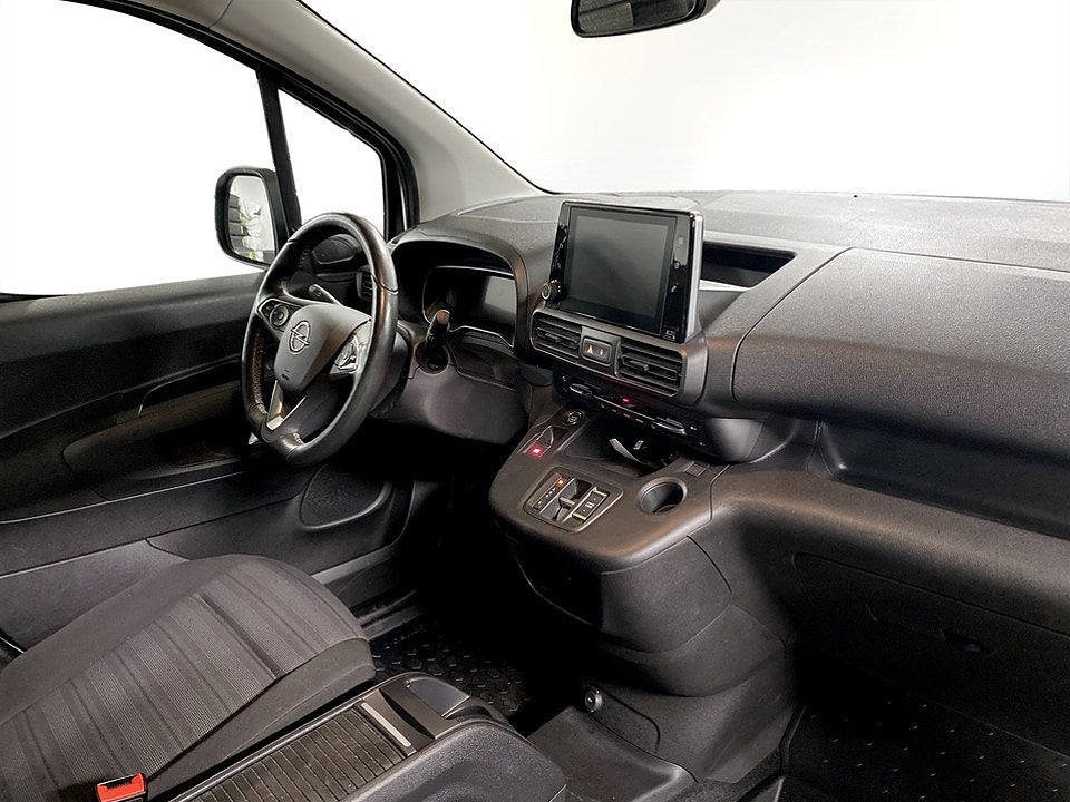 Bild på Opel COMBO-E Life Premium 50kWh 136hk Aut L1 - B-KAMERA, PANO