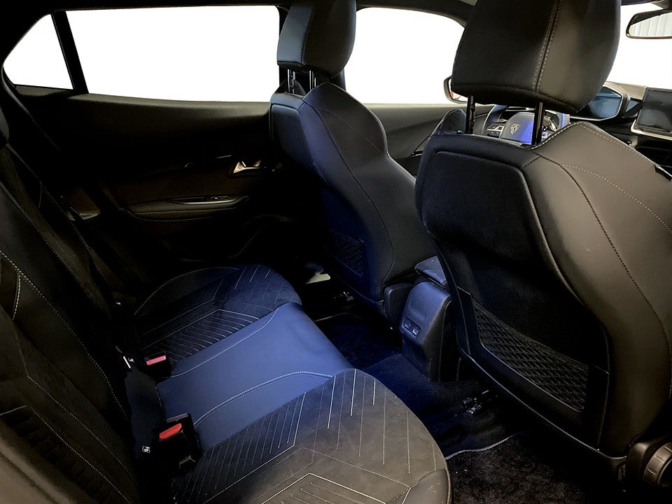 Bild på Peugeot 2008 GT 1.2 PT 130hk Aut B-KAMERA CARPLAY