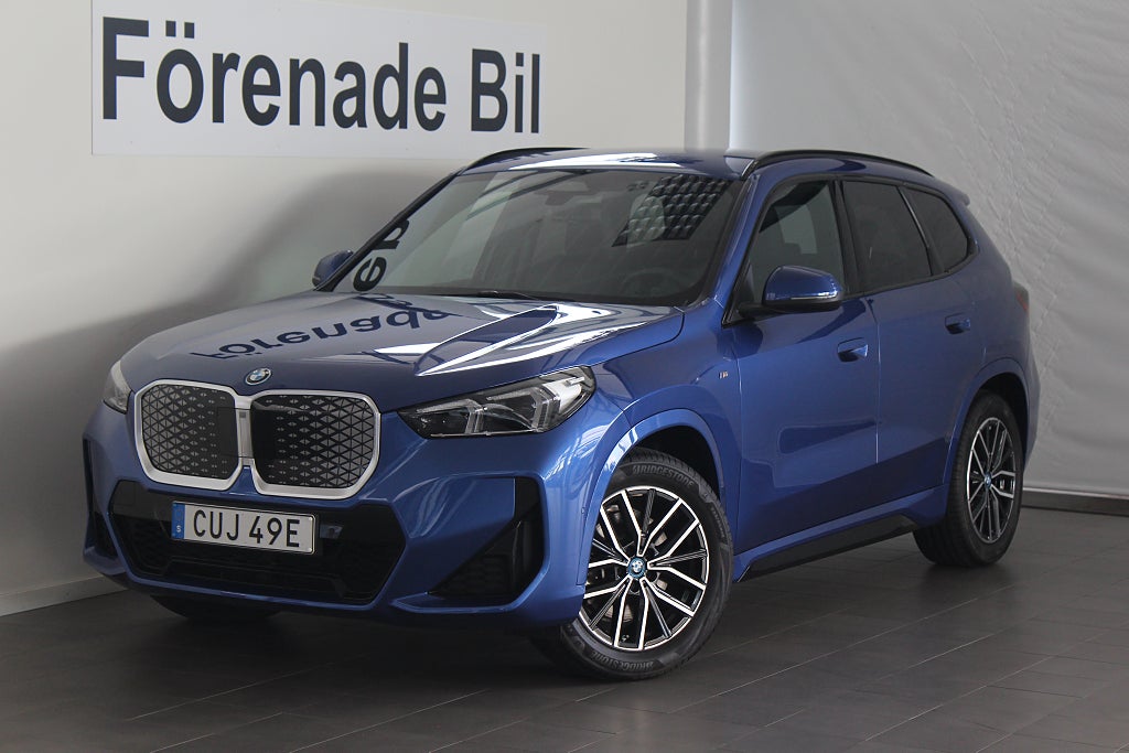 BMW iX1 xDrive30 M Sport Adaptiv Farth. Comfort Access 4,95%