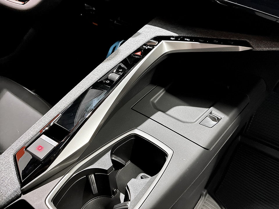 Bild på Peugeot 5008 Edition Hybrid Aut - OMGÅENDE LEVERANS!