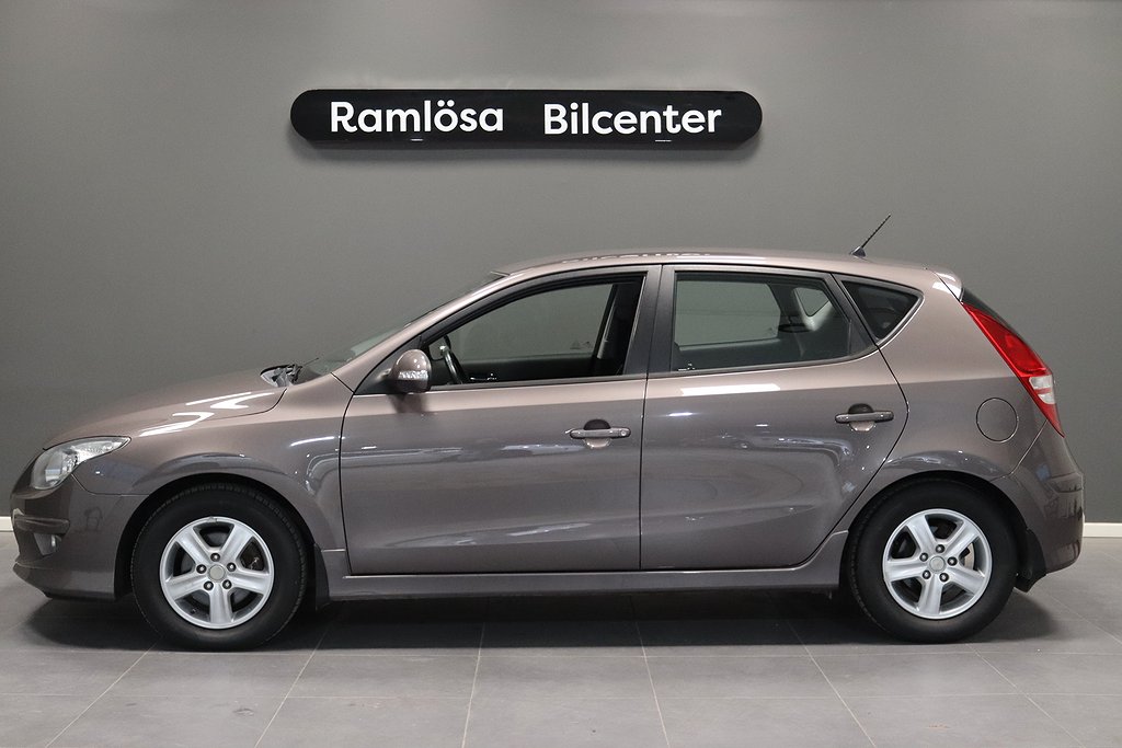 Hyundai i30 1.6 CRDi Business Euro 5/kamkedja / besiktad& servad