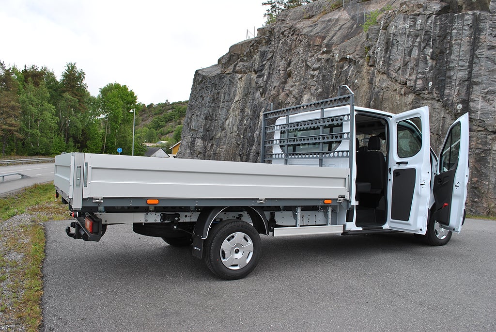 Ford Transit 7-Sits D-Hytt 3,4m Flak 