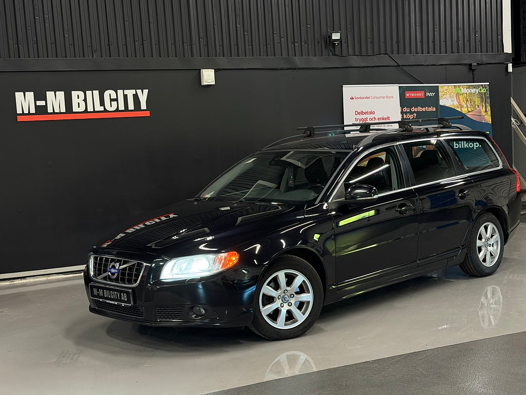 Volvo V70 D2|DRIVe|Momentum|Värmare|Drag|Skärm|BT