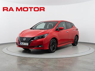 Halvkombi Nissan Leaf 1 av 23
