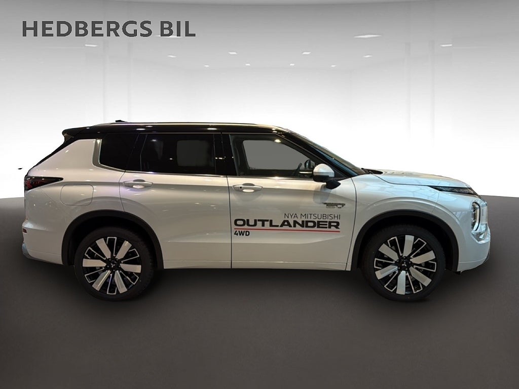 Mitsubishi Outlander INSTYLE PHEV 4WD  P.leasing  från 5499:- V-hjul ingår thumbnail
