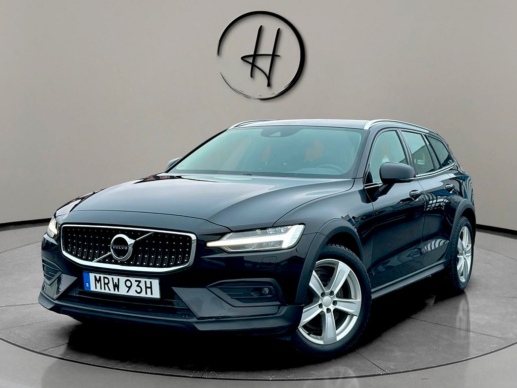 Volvo V60 Cross Country B4 197hk AWD Mildhybrid Kamera * VOC