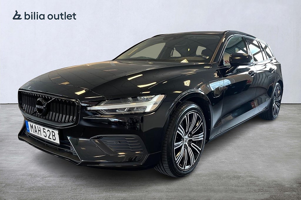 Volvo V60 Recharge T6 AWD Ins Expr 340hk / Drag Värmare H/K Navi