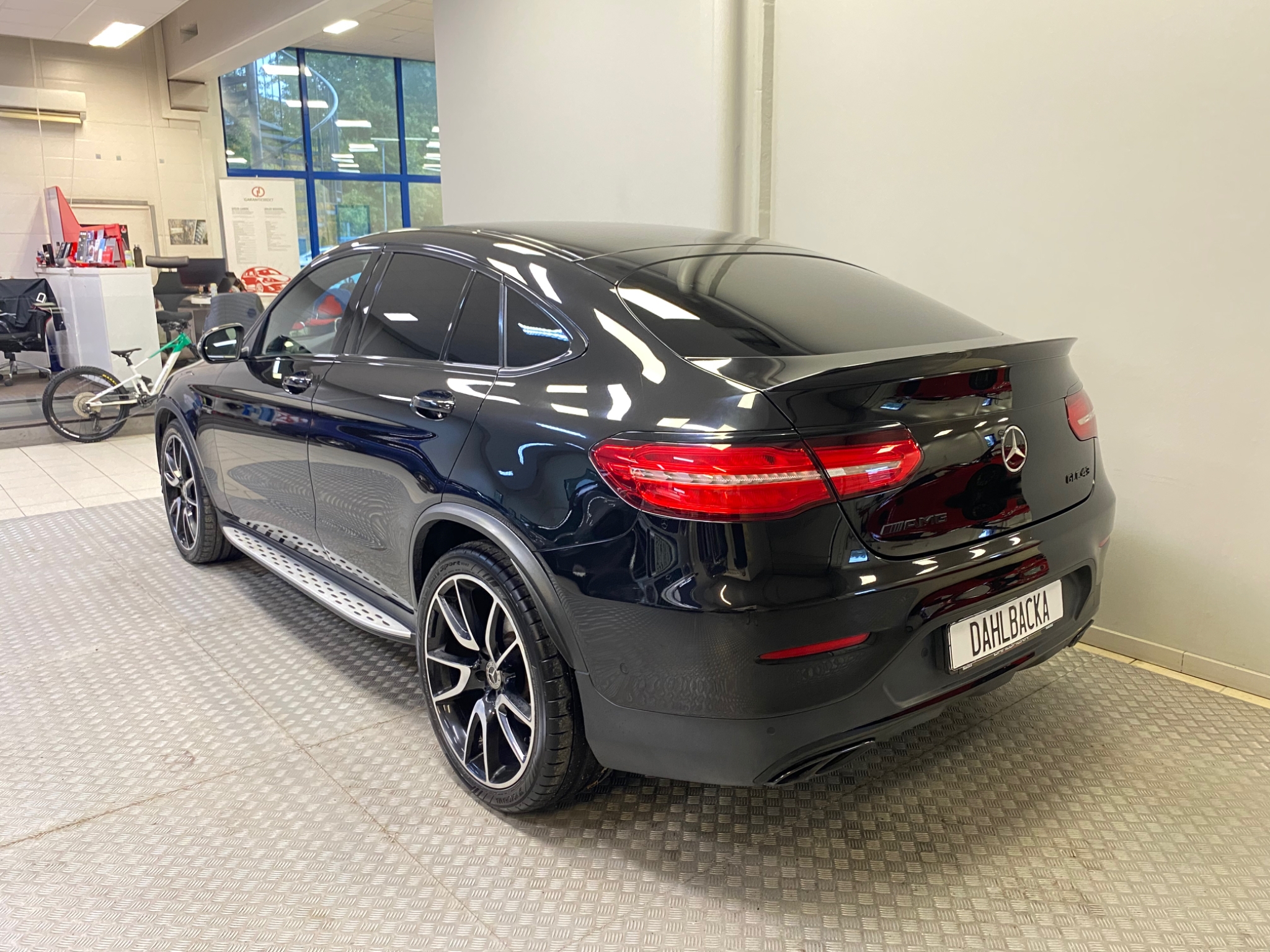 Mercedes-Benz GLC 2017, kuva 3/28