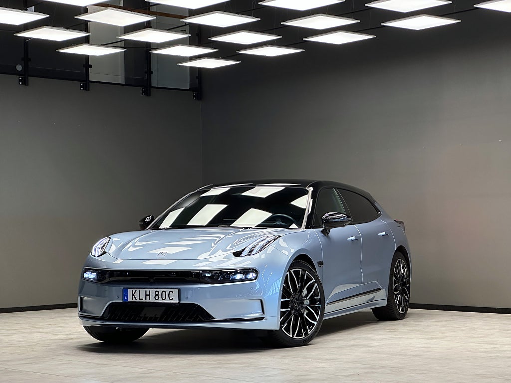 Zeekr 001 100 kWh AWD Priviledge /Navi/Drag/Pano/HUD/586 km räckv