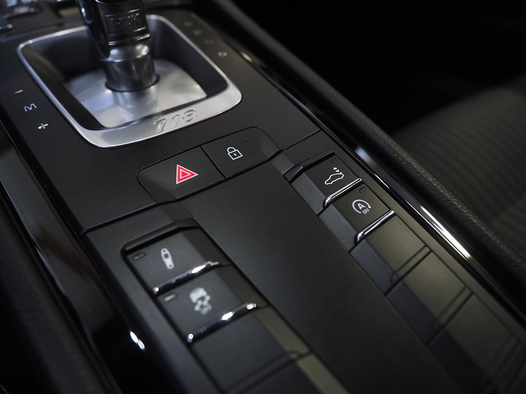 Porsche 718 Cayman T PDK 300hk | Backkamera | Bose | GT4 Optik | 2023