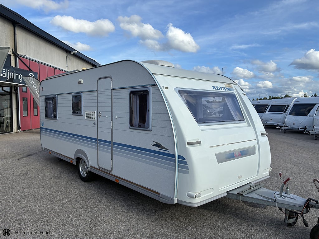 Adria Classica 563 UK Barnkammare