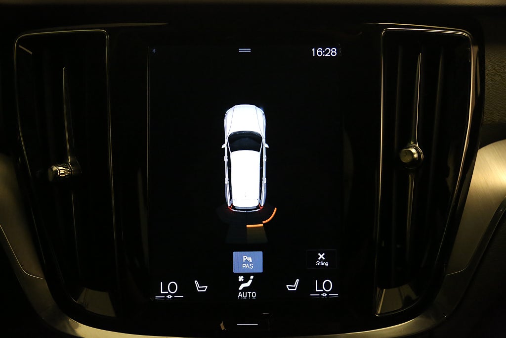 Volvo V60 D3 150hk Momentum Edition Aut Navi VOC Drag 2019