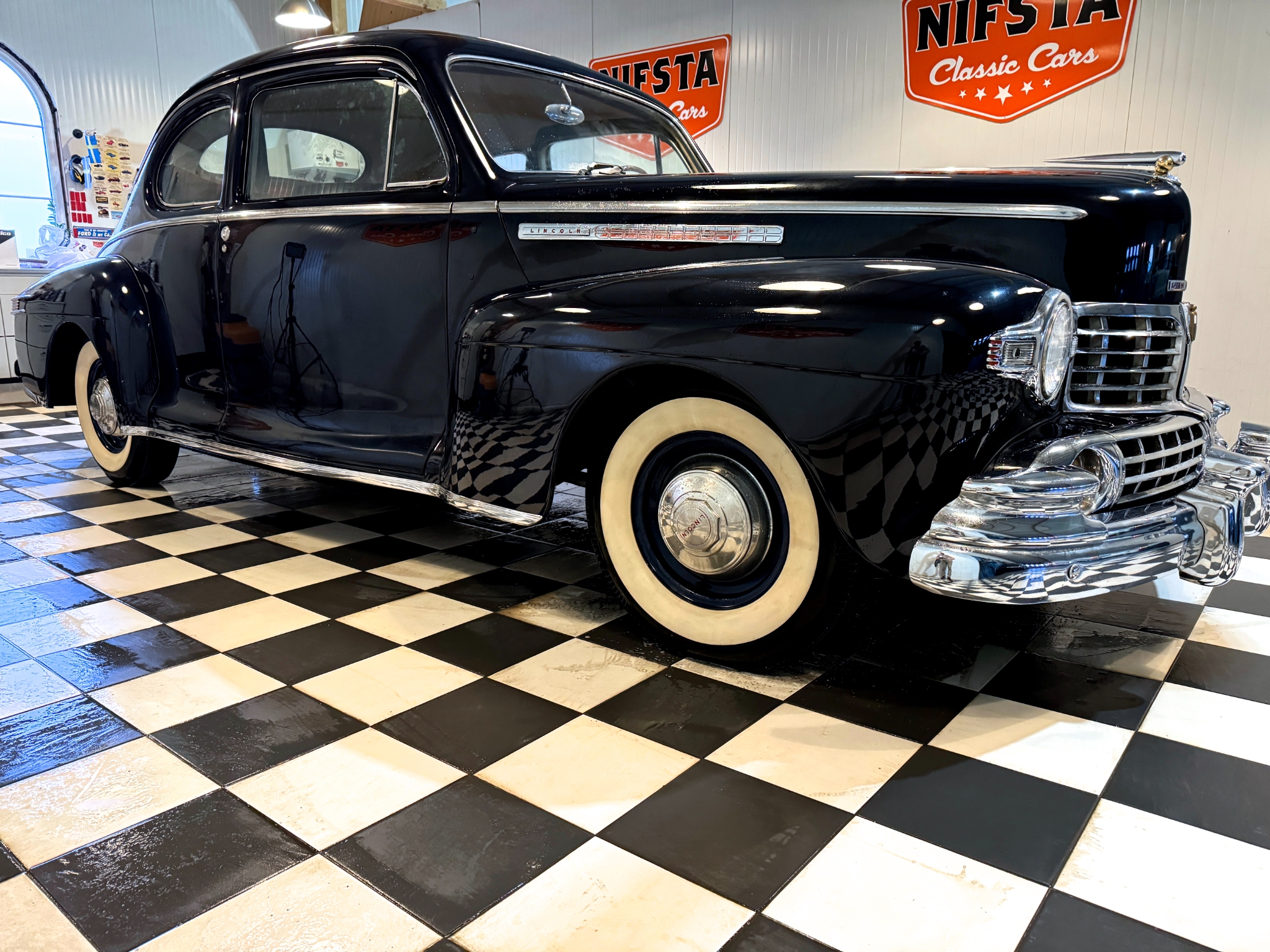 Lincoln Premiere H-Series Club Coupe 1946, bild 7/58