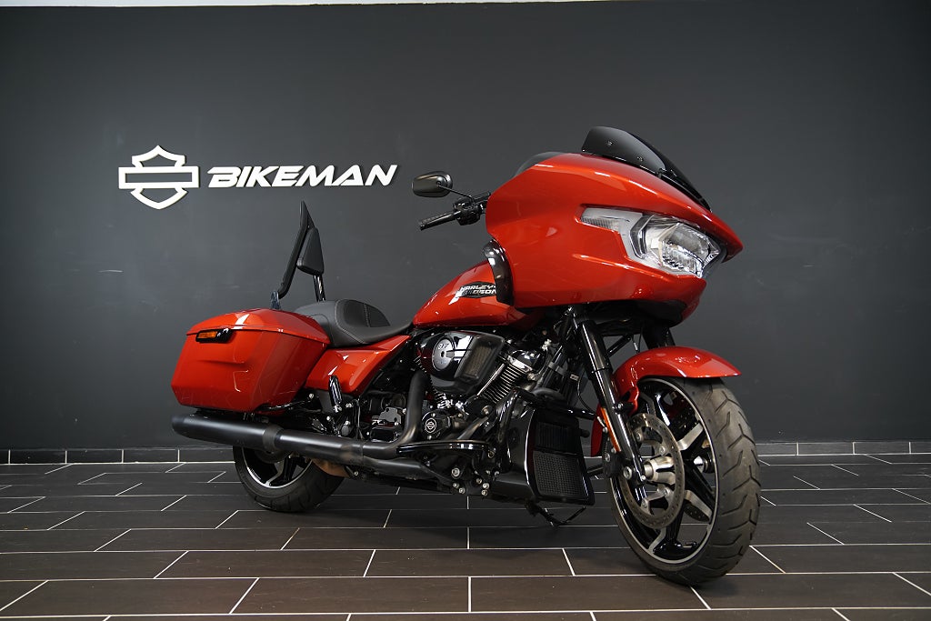 Harley-Davidson FLTRX Road Glide 