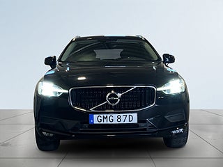 Volvo XC60 B4 AWD Aut Momentum Drag Kamera Värmare Rattvärme S&V