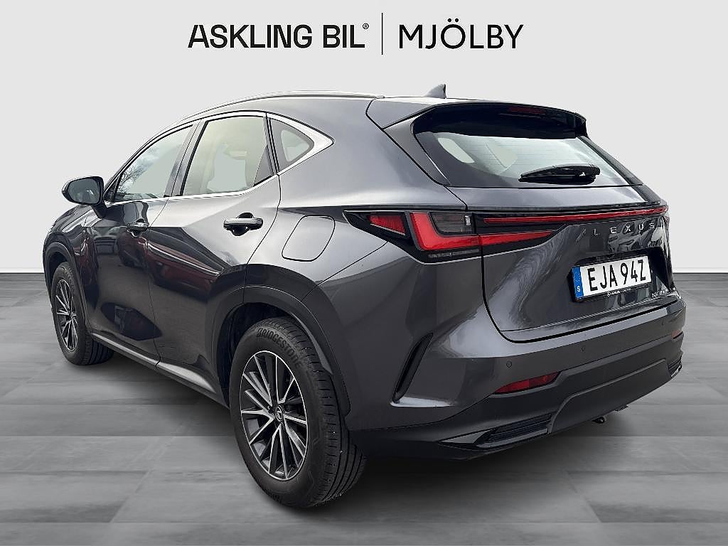 Lexus NX 2025 - miniatyr 2