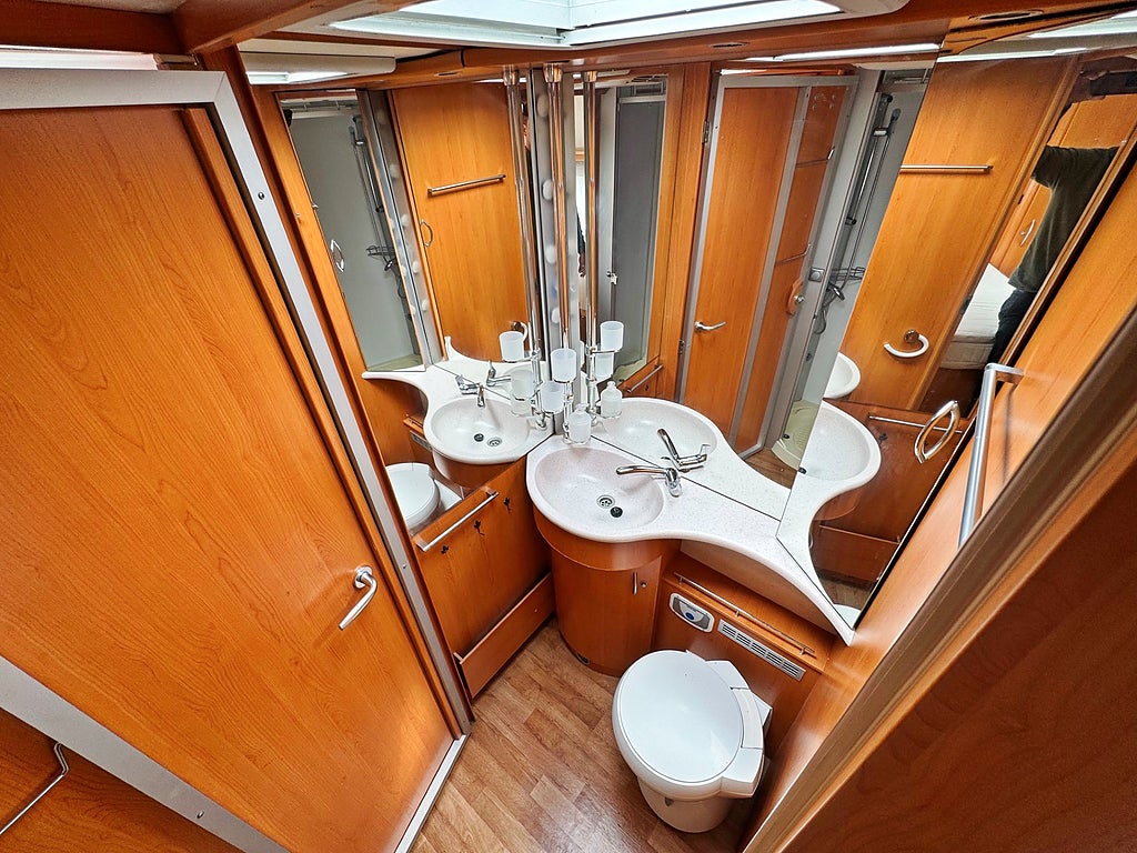Frankia Luxury Class 840 Rymligt Välutrustat Välskött Prisvärt !