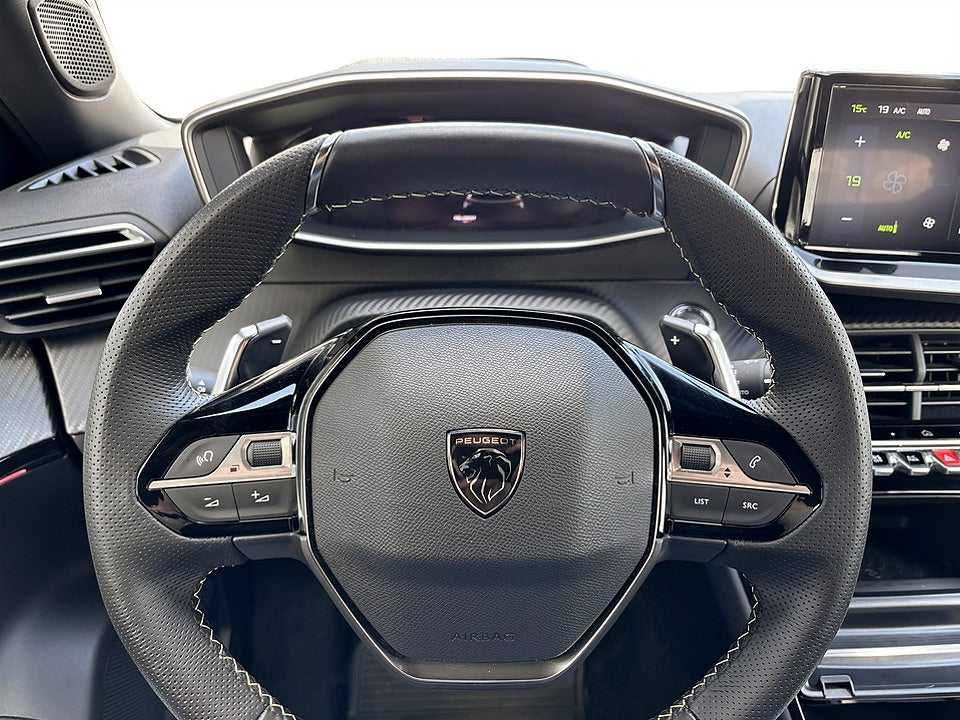 Bild på Peugeot 2008 GT 1.2 PT 130hk Aut B-KAMERA CARPLAY ELSTOL