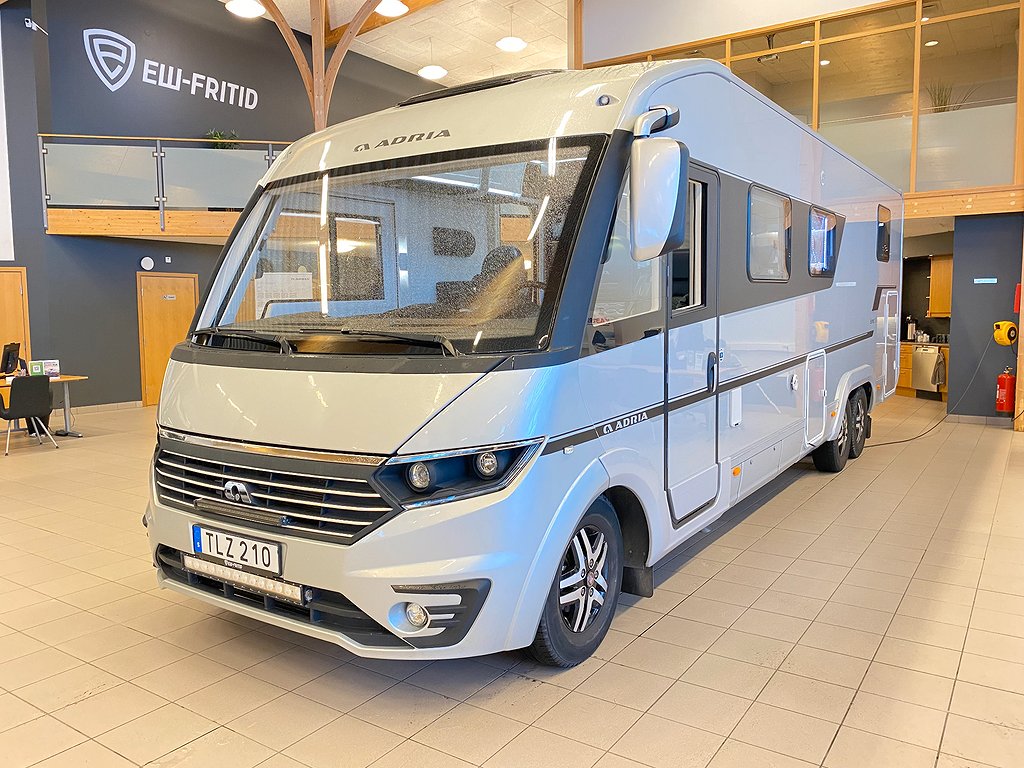 Adria Sonic Supreme 810 SL (Automat 180hk+ALDE+Solcell+Ugn)