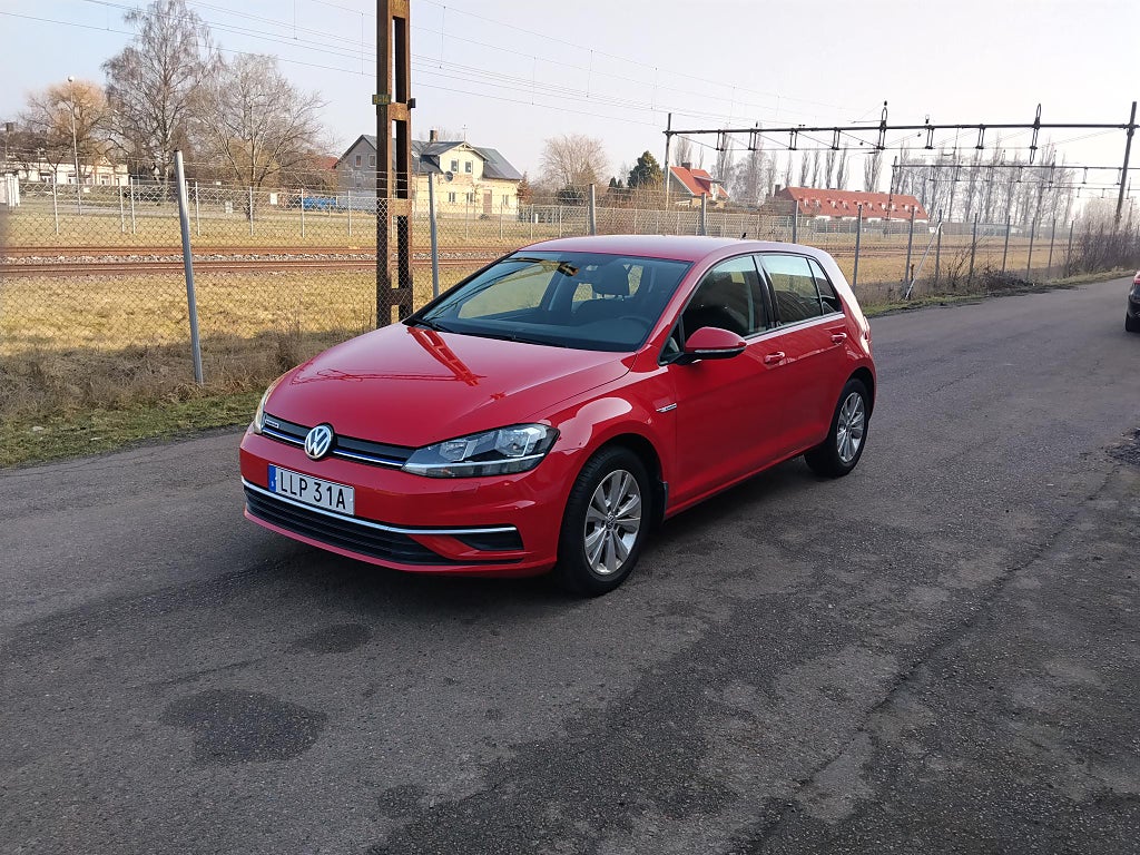 Volkswagen Golf 5-dörrar 1.5 TGI BlueMotion 2700mil, Fullservad
