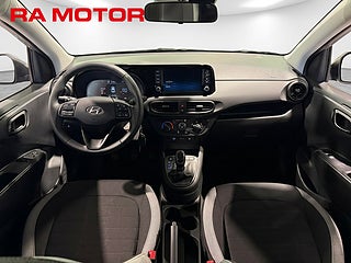 Halvkombi Hyundai i10 11 av 20