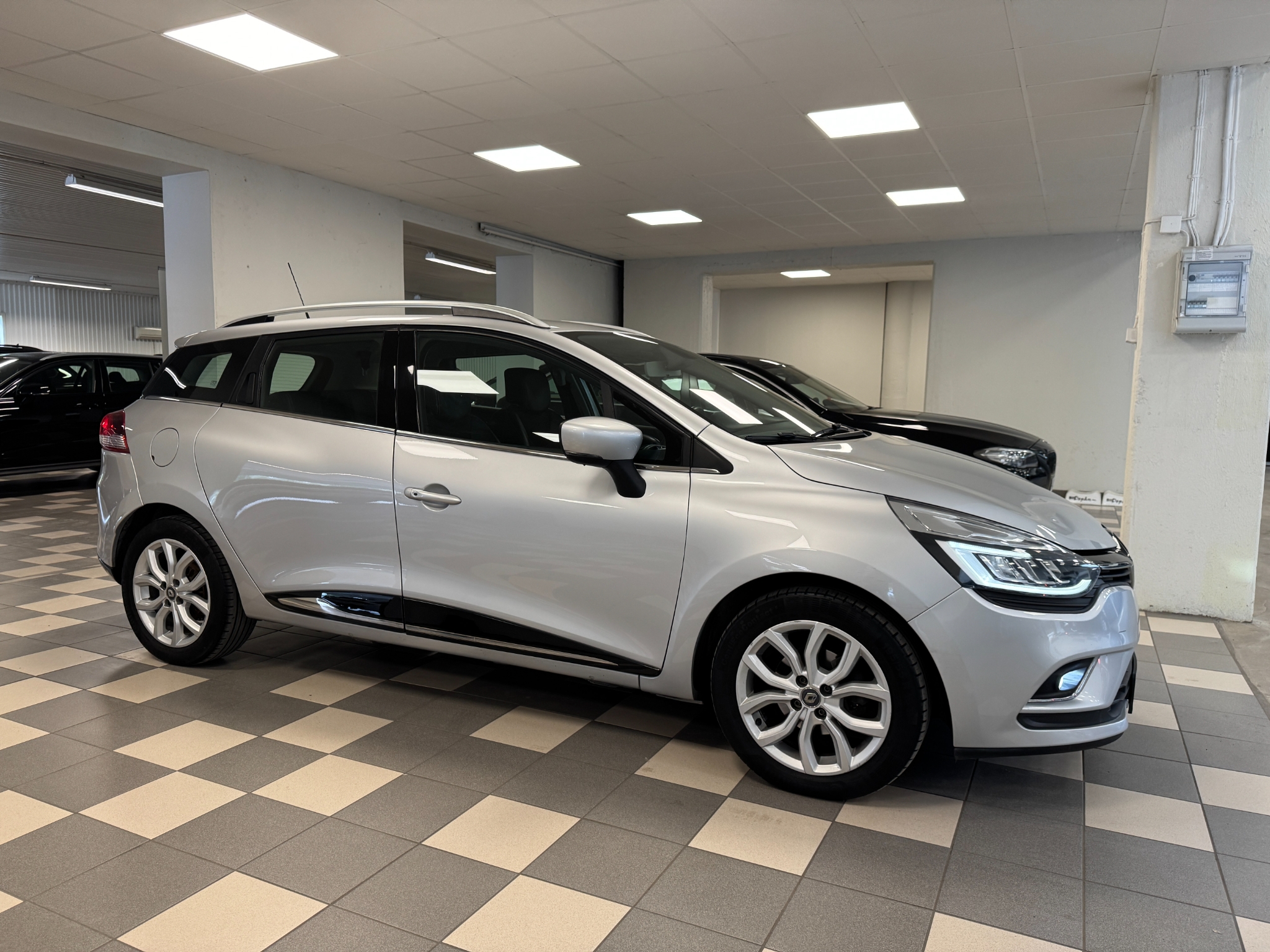 Renault Clio Sport Tourer 0.9 TCe Intens 2019, bild 6/46