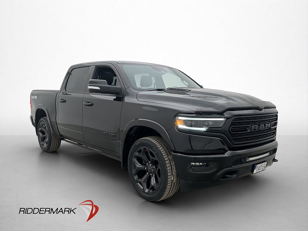 Dodge RAM Limited Night V8 4x4 Luft Drag Skinn Pano H/K Moms