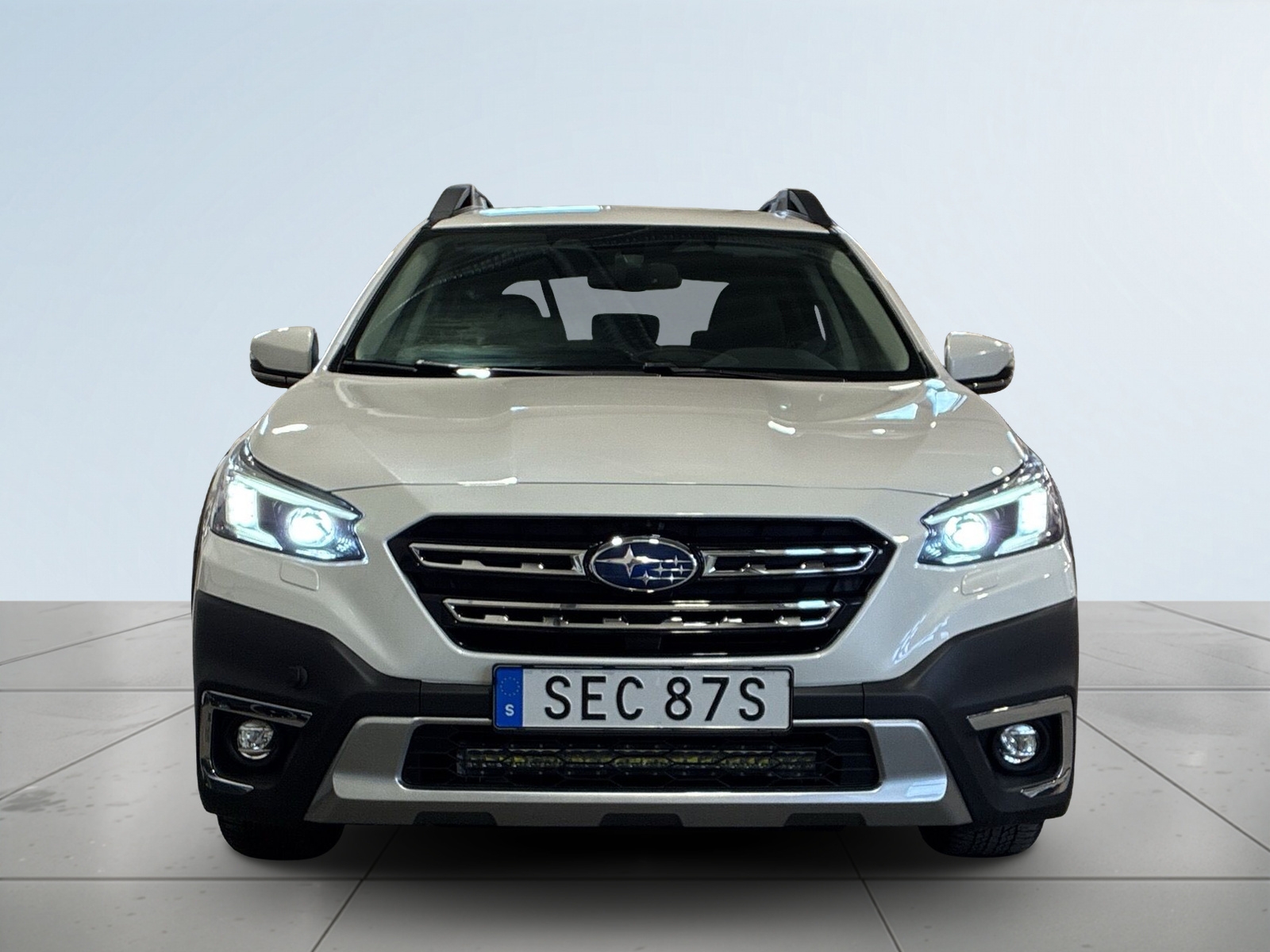 Subaru Outback 2023, photo 2/10