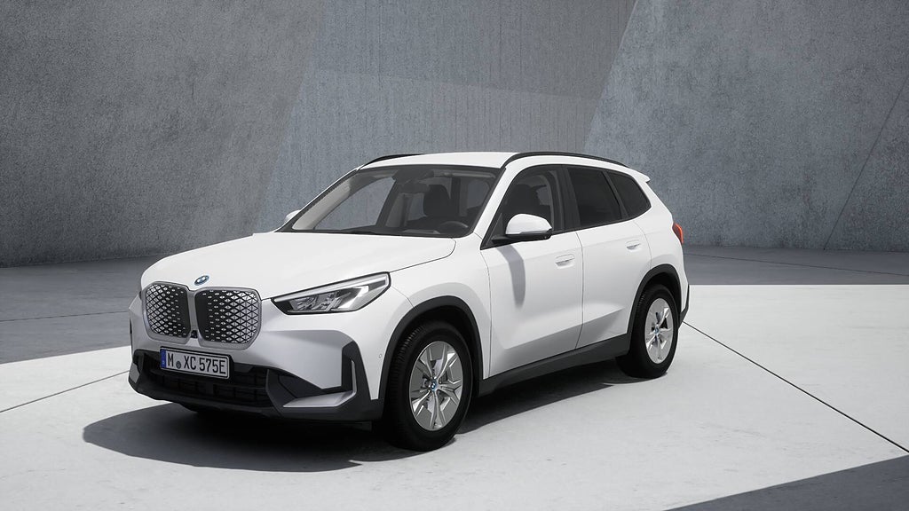 BMW iX1 eDrive20 4,95 ränta Drag H/K Rattvärme TonadeRutor 
