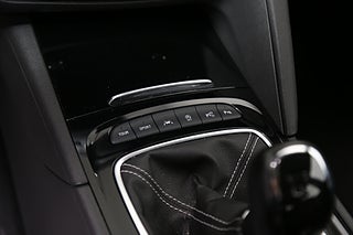 Halvkombi Opel Insignia 22 av 29