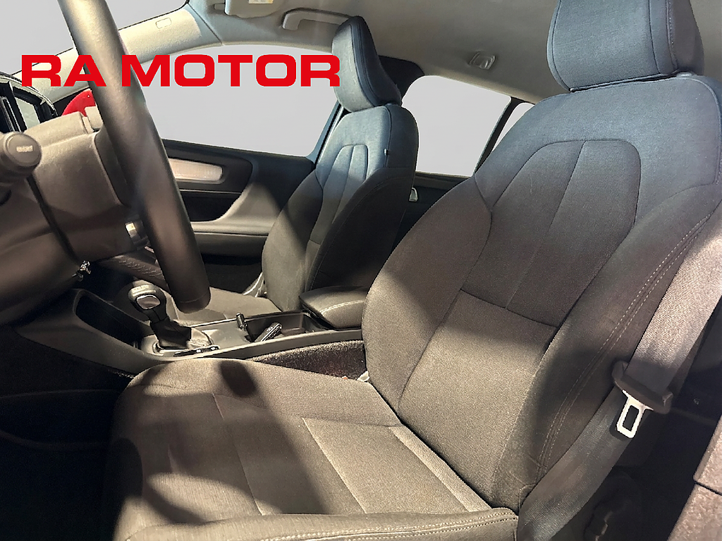 Volvo XC40 T3 Momentum | Värmare | VOC | PDC | Drag | En Ägare 2020