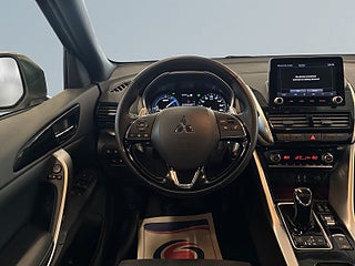 Mitsubishi Eclipse Cross PHEV 2.4 MIVEC S-AWC S&V-hjul/Kamera/Carplay/Skinn/MOMS – bild 9