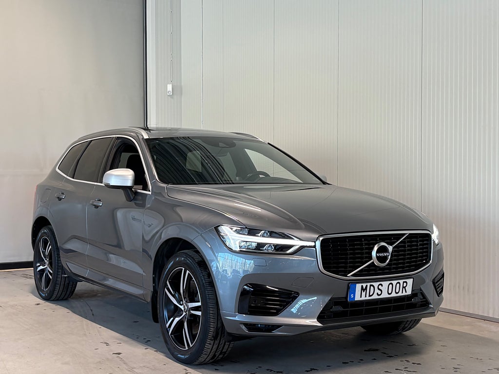 Volvo XC60 T8 Recharge AWD R-Design B&W Panorama Dragkrok B-kam