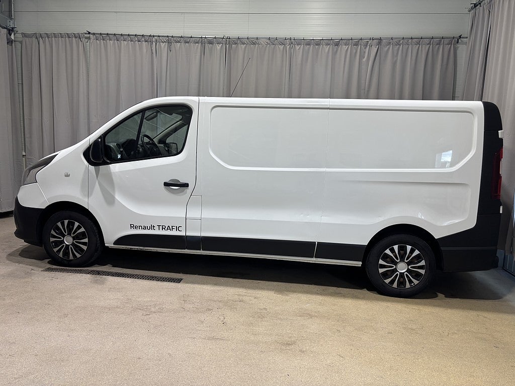 Renault trafic Skåpbil 2.7t 1.6 dCi Drag 1 ägare