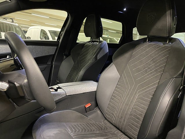 Bild på Peugeot 5008 GT HYBRID 136hk AUT - 7-SITS, ALCANTARA