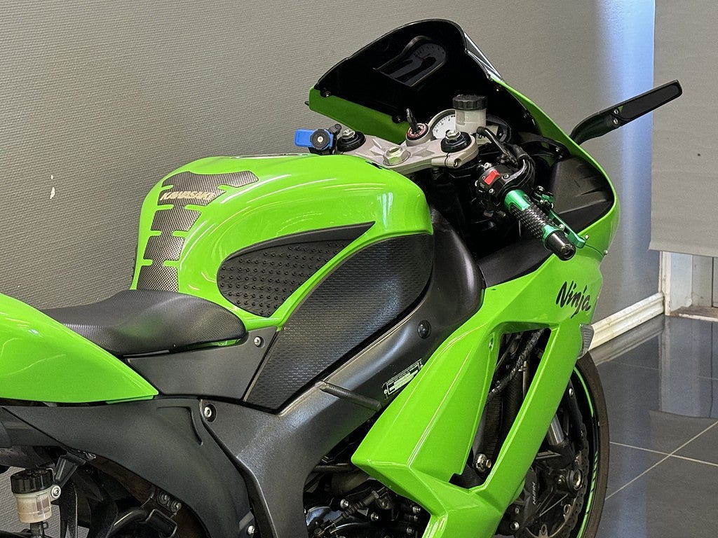 Kawasaki Ninja ZX-6R | Original kåpset | Besiktigad | Quadlock