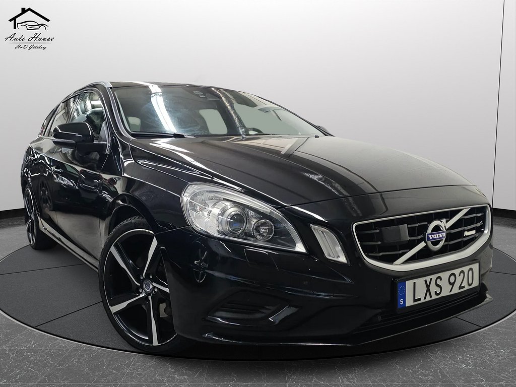 Volvo V60 T6 AWD R-Design *FULL UTR*