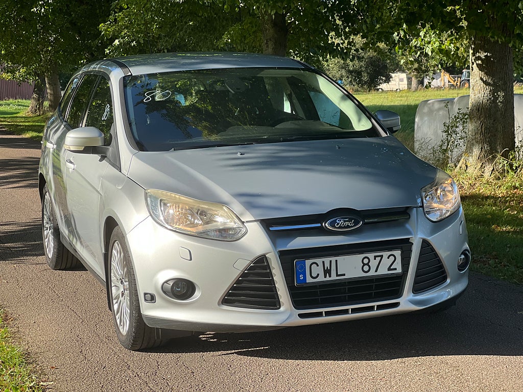 Ford Focus 1.6 Ti-VCT Flexifuel Trend Euro 5, Svensksåld, Lågmil