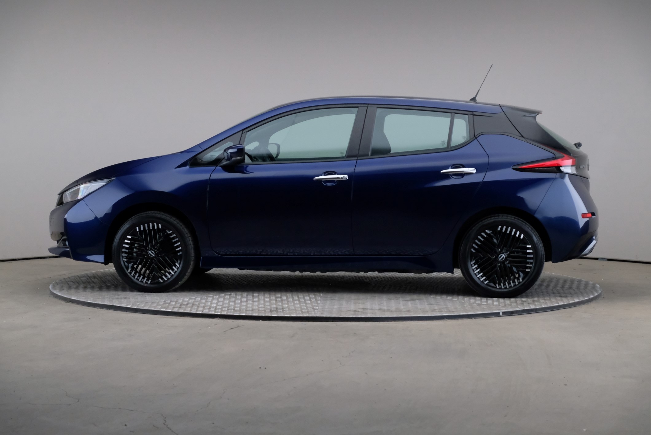 Nissan Leaf E+ Acenta 59 Kwh 2022, bild 3/32