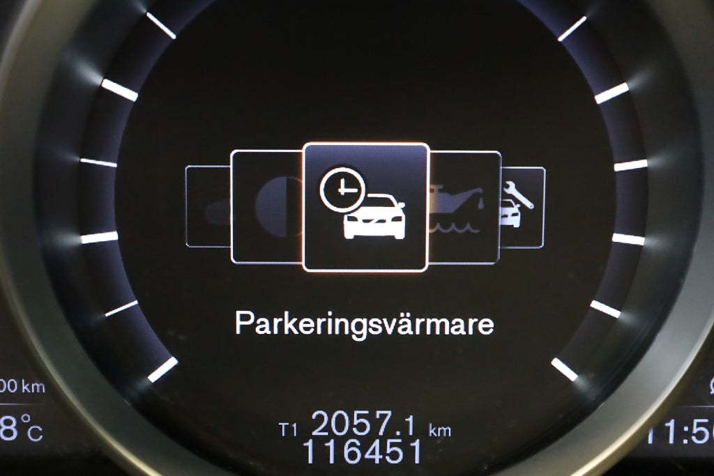 Volvo V40 T3 AUT Momentum | Värmare | PDC | Bluetooth |